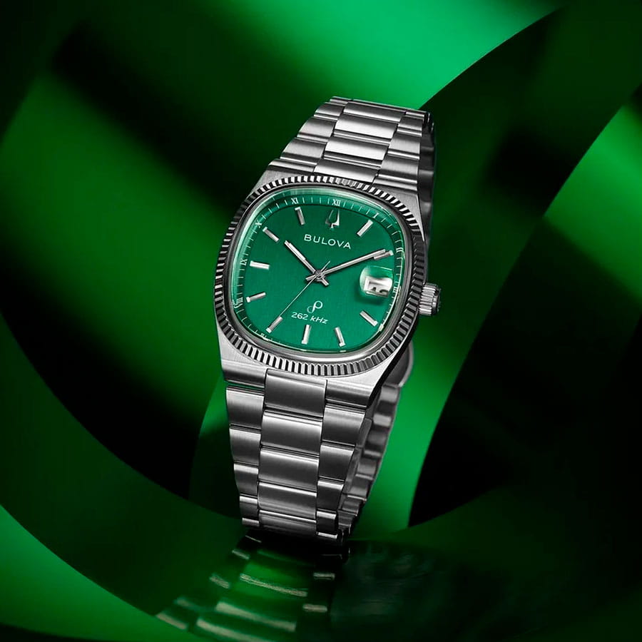 Bulova Bulova Super Seville 96B439,  сша мужские часы на браслете нержавеющая сталь боковой вид