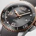 Longines Longines HydroConquest L3.781.3.78.9  наручные мужские часы фото под углом.