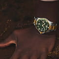 Longines L37813067 наручные мужские часы застежка крупным планом