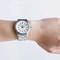 Seiko Seiko 5 Regular SNKP09K1S 5 regular японские мужские часы на браслете нержавеющая сталь боковой вид