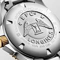 Longines L37813967 наручные мужские часы застежка крупным планом