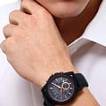 Armani Exchange AX1335 наручные мужские часы застежка крупным планом