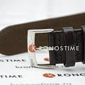 Tissot T1224071603100 наручные мужские часы застежка крупным планом