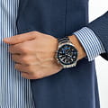 Casio Casio Edifice EQS-920DB-1BVUDF (EQS-920DB-1B) edifice японские мужские часы на браслете нержавеющая сталь боковой вид